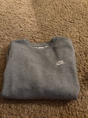 Nike Men's Heather Gray Crewneck Sweatshirt with White Logo